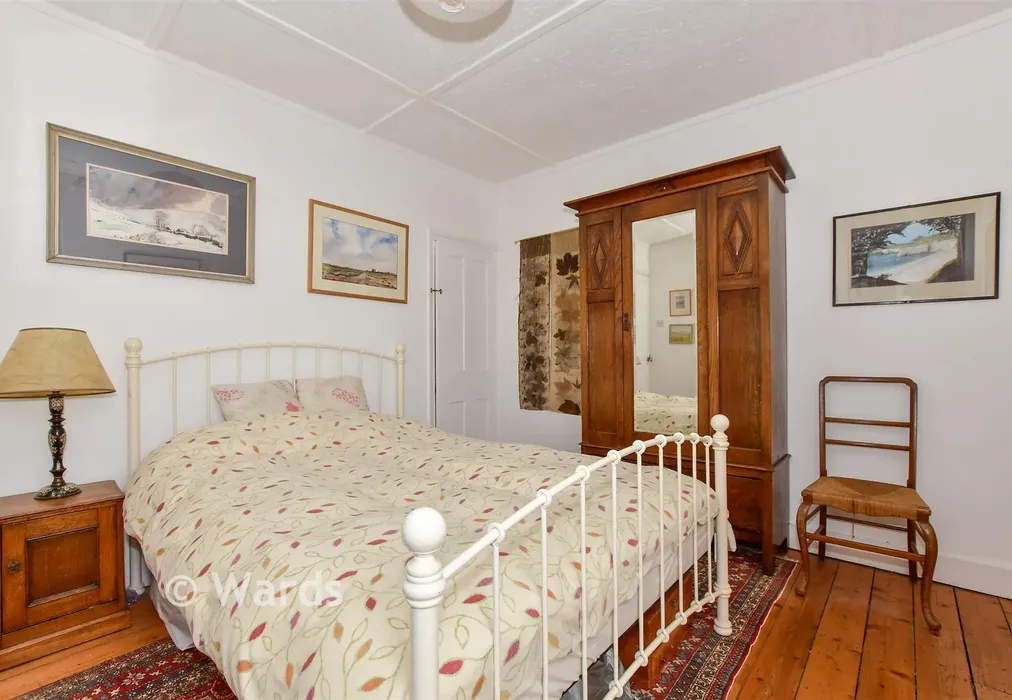 Bedroom 1 - Queens Road, Snodland, Kent - Wards of Kent