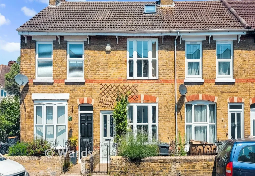 Front Web - Queens Road, Snodland, Kent - Wards of Kent