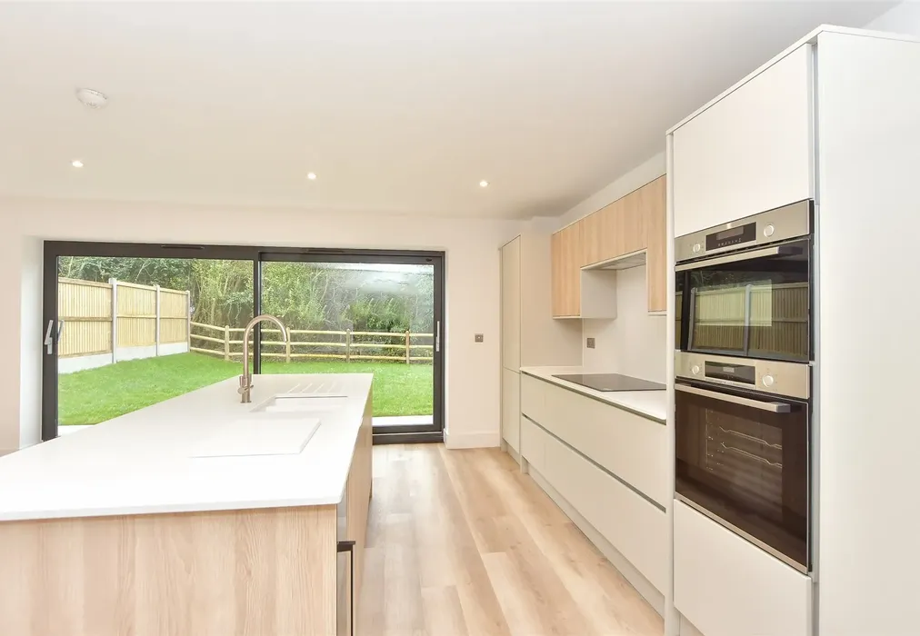 Kitchen/Diner - The Heights, Station Road, Dover, Kent - Wards of Kent