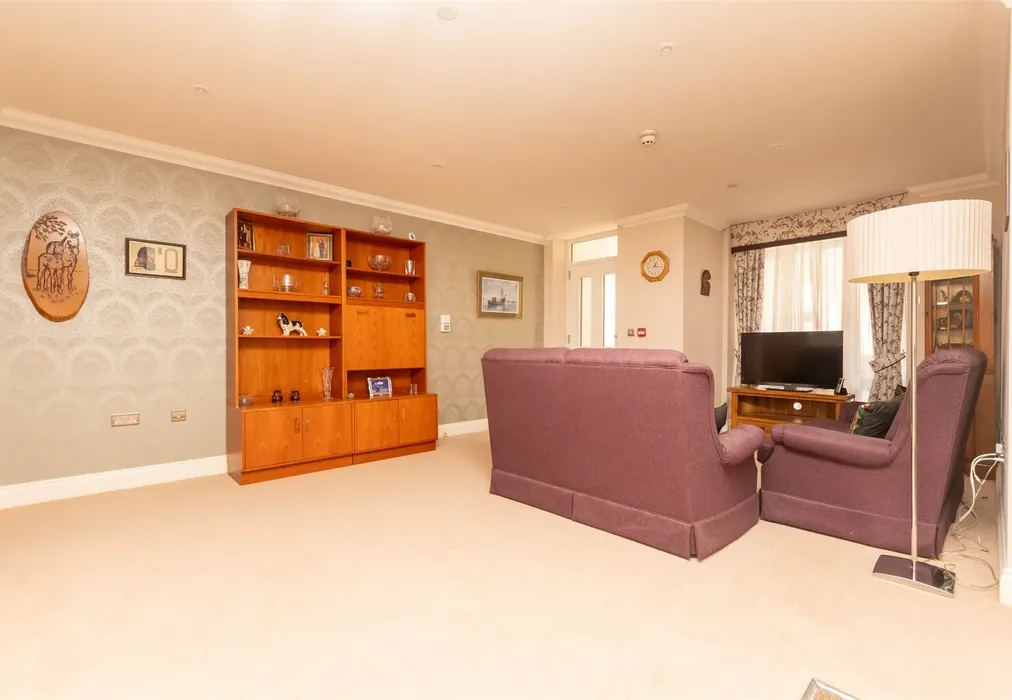 Lounge - Rowhill Road, Swanley, Kent - Wards of Kent