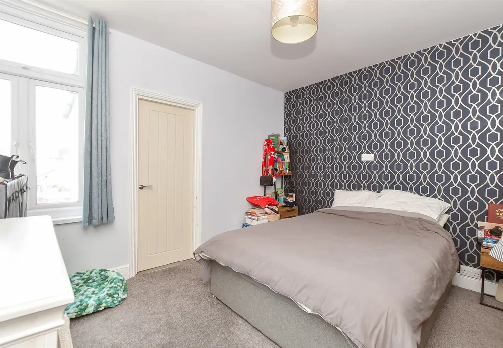 Bedroom 2 - Beresford Road, North End, Portsmouth, Hampshire - Wards of Kent