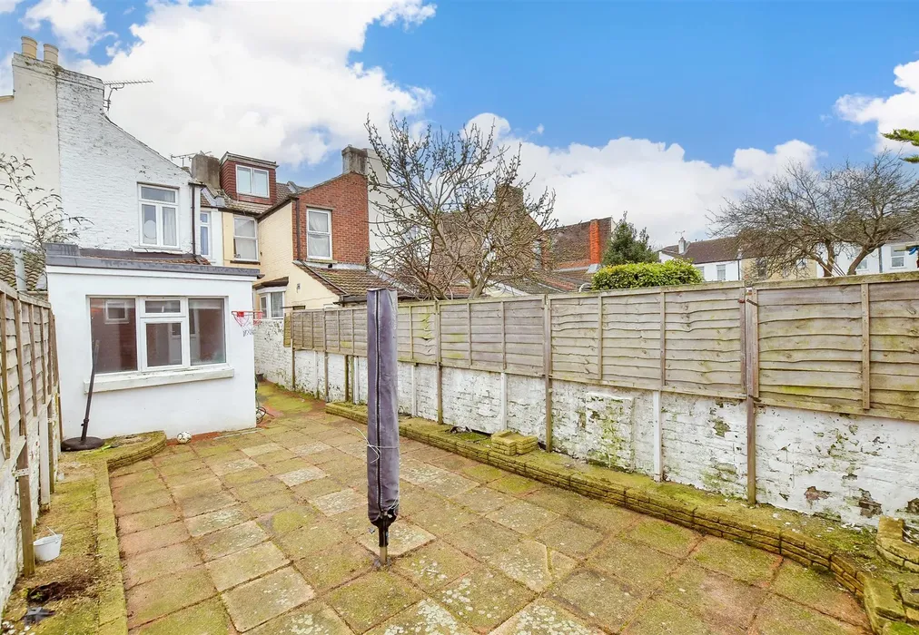 Rear Garden - Beresford Road, North End, Portsmouth, Hampshire - Wards of Kent