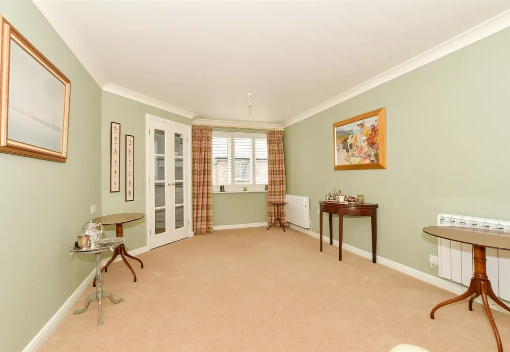 Lounge - Queen Street, Arundel, West Sussex - Wards of Kent