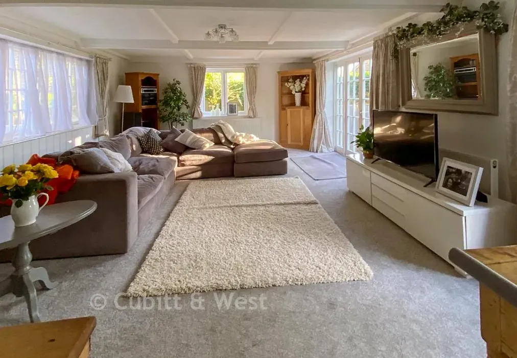 Family Room - Boars Head, Crowborough, East Sussex - Wards of Kent