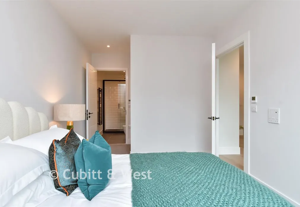 Bedroom 1 And Ensuite Door - The Furlong, Brighton, East Sussex - Wards of Kent