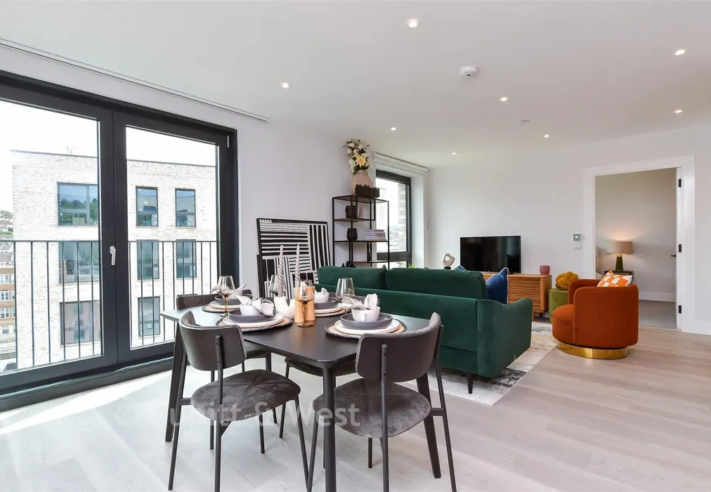 Dining / Living - The Furlong, Brighton, East Sussex - Wards of Kent