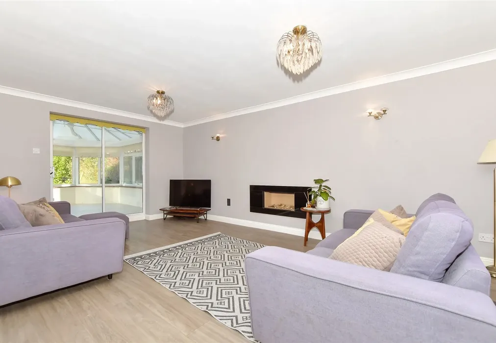 Lounge - Yeoman Park, Bearsted, Maidstone, Kent - Wards of Kent