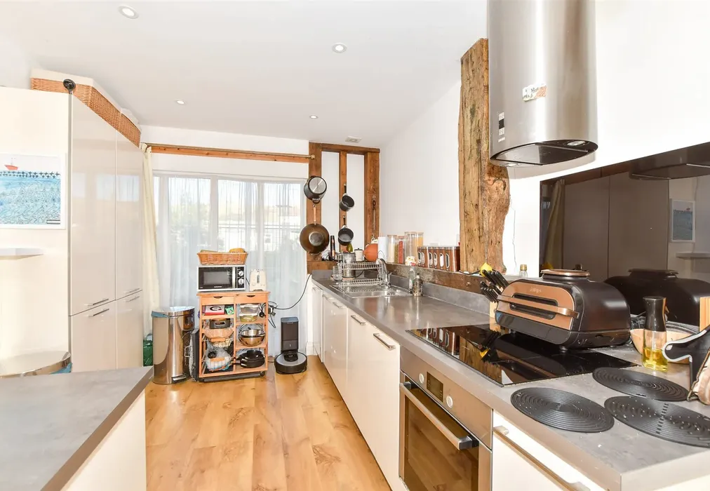 Lounge/ Kitchen - Peene Farm, Peene, Folkestone, Kent - Wards of Kent