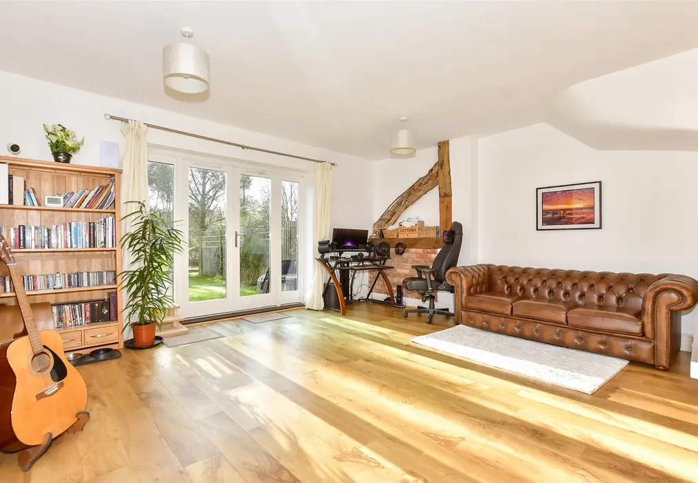 Lounge/ Kitchen - Peene Farm, Peene, Folkestone, Kent - Wards of Kent