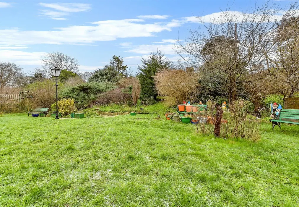 Rear Garden - Ash Grove, Lydd, Romney Marsh, Kent - Wards of Kent