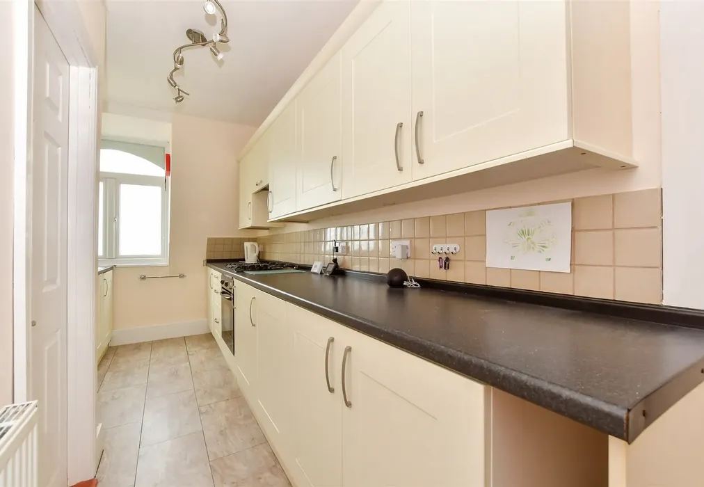 Kitchen - Queens Gardens, Broadstairs, Kent - Wards of Kent