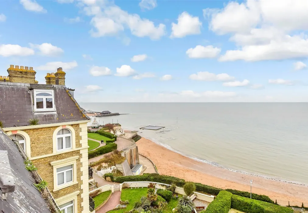 Views To Rear - Queens Gardens, Broadstairs, Kent - Wards of Kent