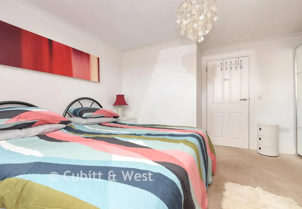 Bedroom 1 - Godstone Road, Whyteleafe, Surrey - Wards of Kent