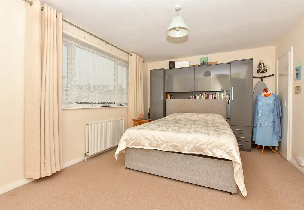 Bedroom 1 - Freemens Way, Deal, Kent - Wards of Kent