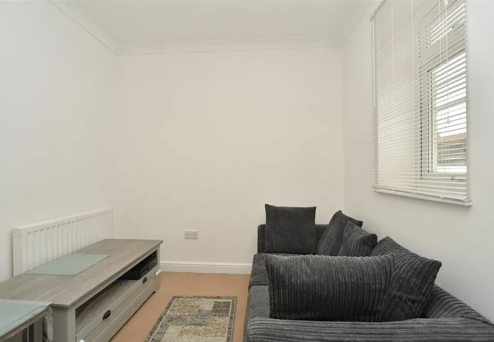 Lounge/  Dining Area - Pleasant Row, Brompton, Gillingham, Kent - Wards of Kent