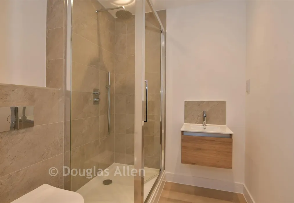 Bathroom - Forest View, Chingford - Wards of Kent