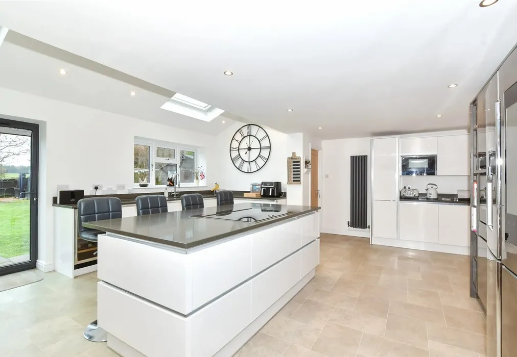 Kitchen/Diner - Cowdrey Close, Maidstone, Kent - Wards of Kent