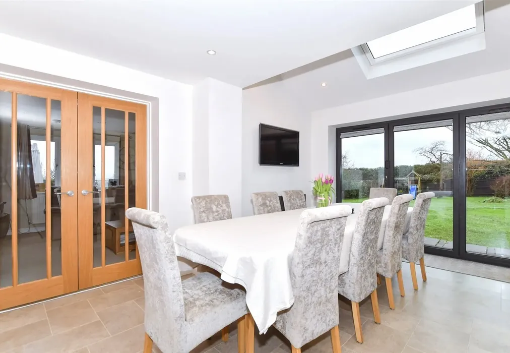 Kitchen/Diner - Cowdrey Close, Maidstone, Kent - Wards of Kent