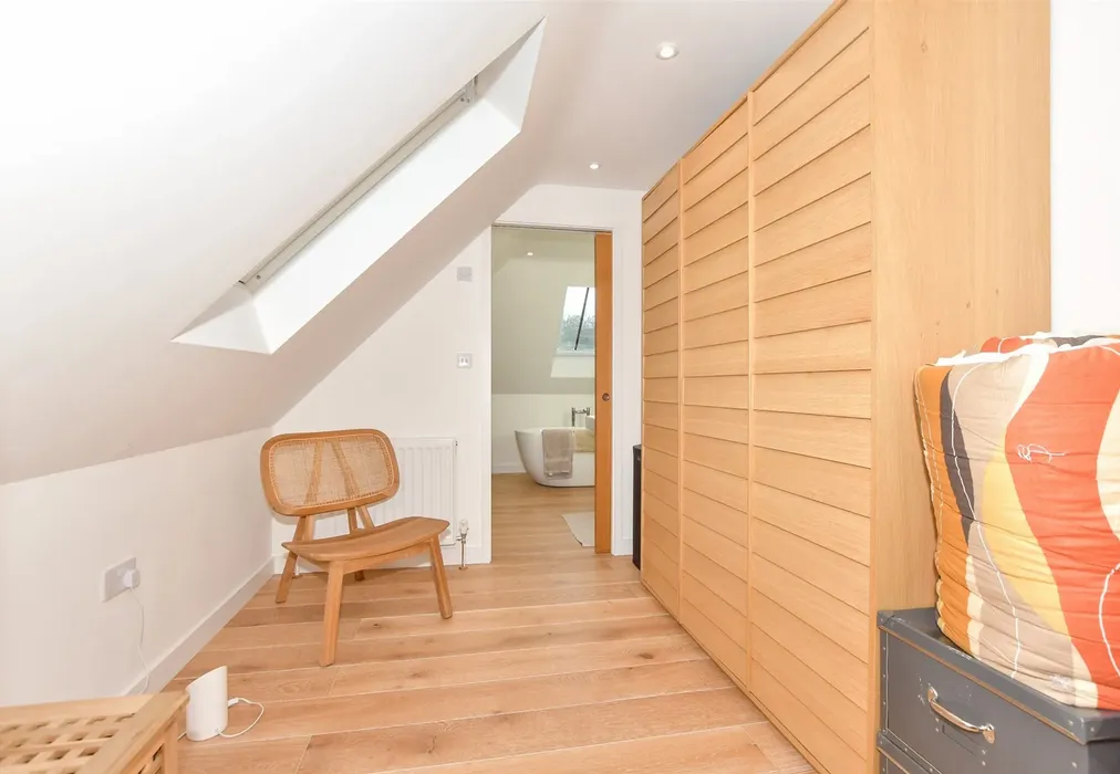 Dressing Area - Canterbury Road, Lydden, Dover, Kent - Wards of Kent