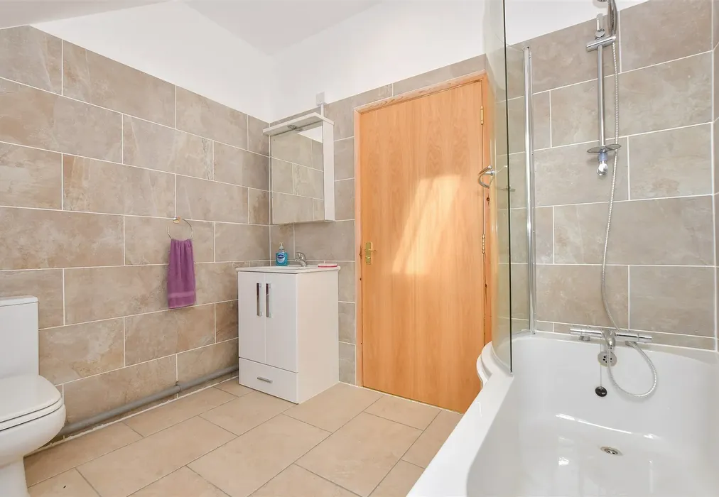 Bathroom - Canteen Road, Ventnor, Isle of Wight - Wards of Kent