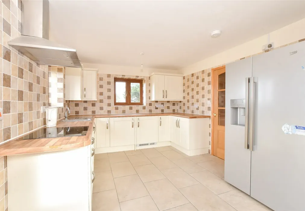 Kitchen - Canteen Road, Ventnor, Isle of Wight - Wards of Kent