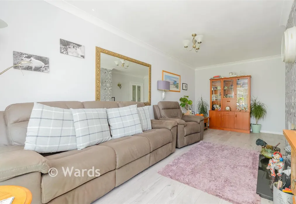 Lounge - Multon Road, West Kingsdown, Sevenoaks, Kent - Wards of Kent