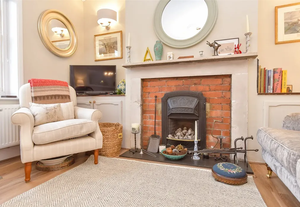 Internal Feature - Ford Lane, Ford, Arundel, West Sussex - Wards of Kent