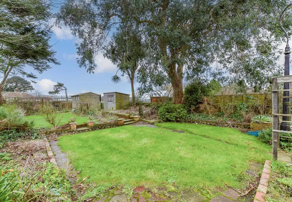 Rear Garden - Ford Lane, Ford, Arundel, West Sussex - Wards of Kent
