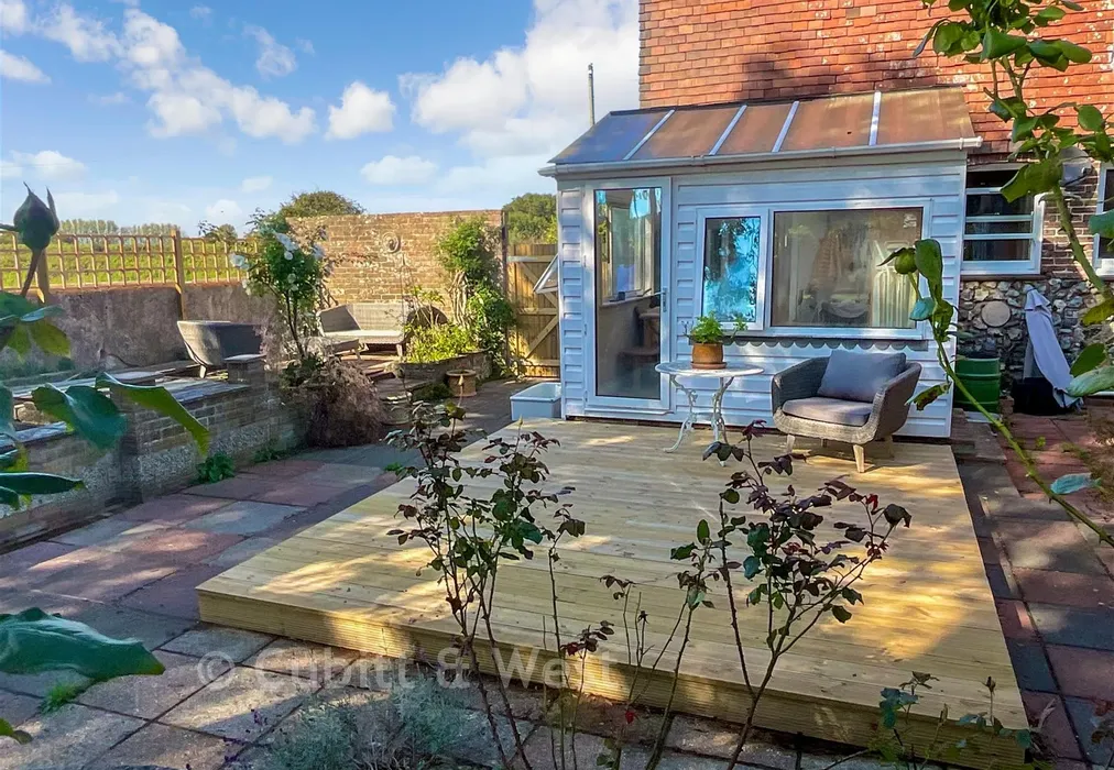 Rear Garden - Ford Lane, Ford, Arundel, West Sussex - Wards of Kent