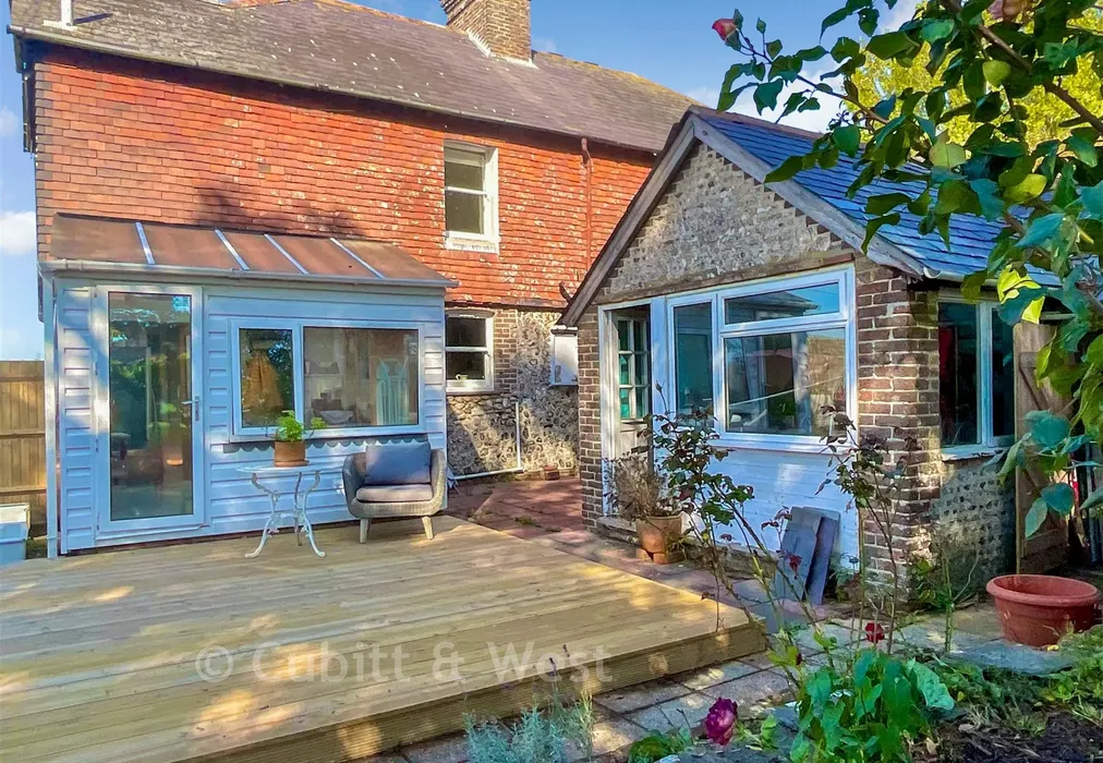 Rear Garden - Ford Lane, Ford, Arundel, West Sussex - Wards of Kent