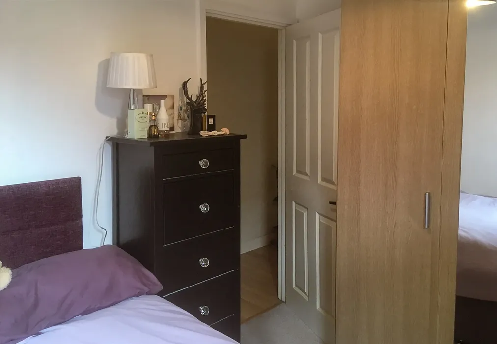 Bedroom 2 - The Hollies, Gravesend, Kent - Wards of Kent