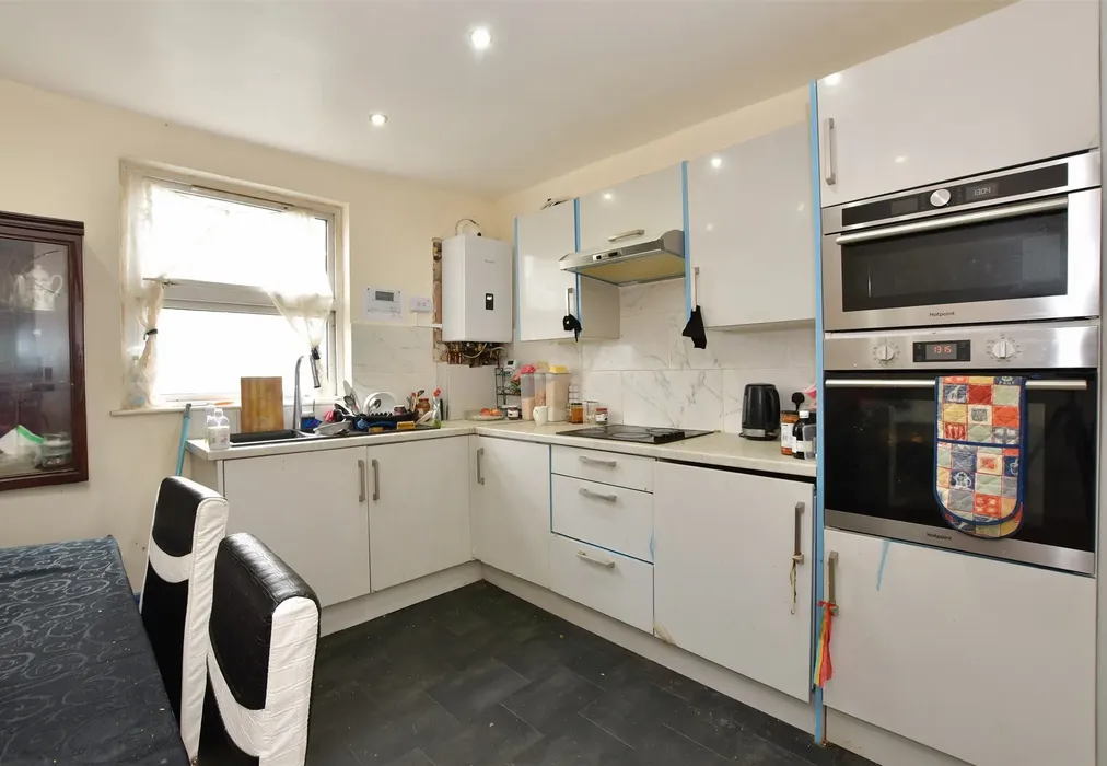 Kitchen/Dining Room - Boleyn Road, London - Wards of Kent