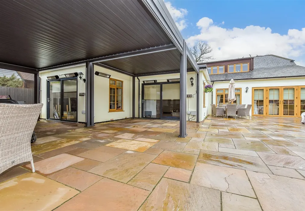 Patio / Decking - Maidstone Road, Staplehurst, Kent - Wards of Kent