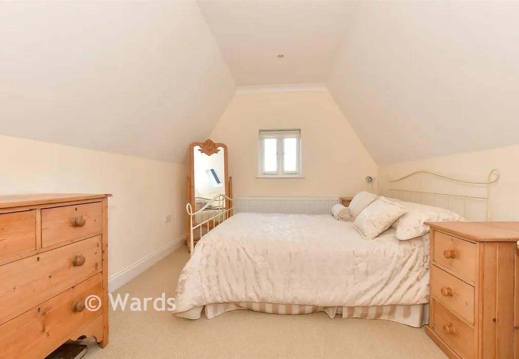 Bedroom 2 - New Dover Road, Canterbury, Kent - Wards of Kent