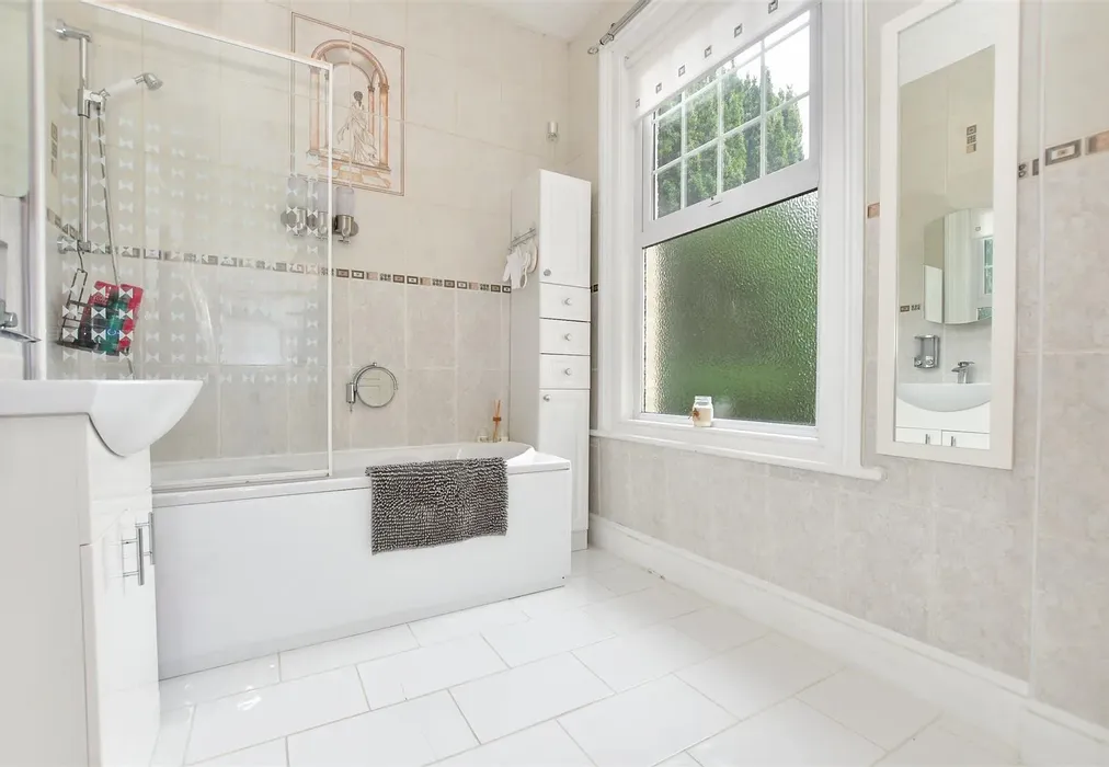 Bathroom - Old Park Avenue, Dover, Kent - Wards of Kent