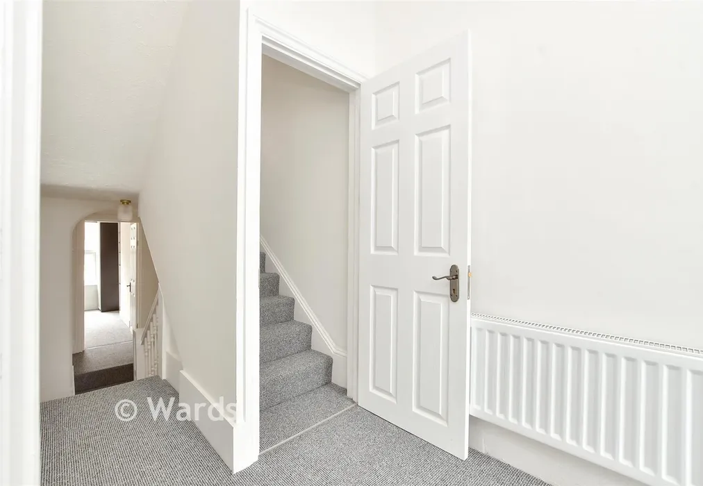Landing - Hatfeild Road, Margate, Kent - Wards of Kent