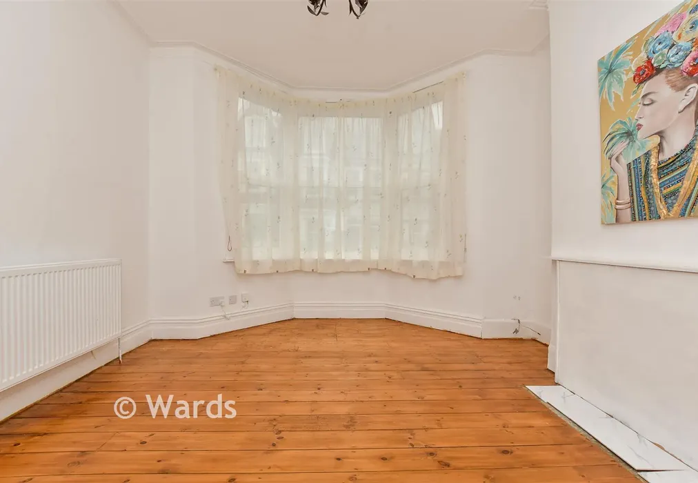 Lounge - Hatfeild Road, Margate, Kent - Wards of Kent