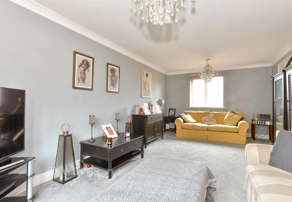Lounge - Baryntyne Crescent, Rochester, Kent - Wards of Kent