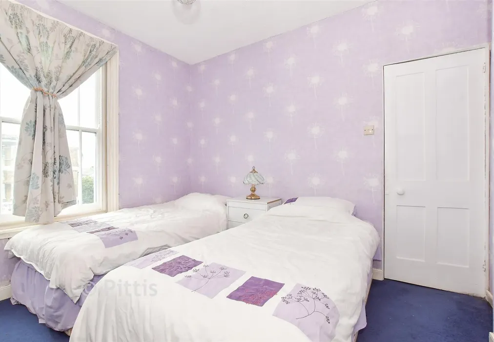 Bedroom 3 - Monkton Street, Ryde, Isle of Wight - Wards of Kent