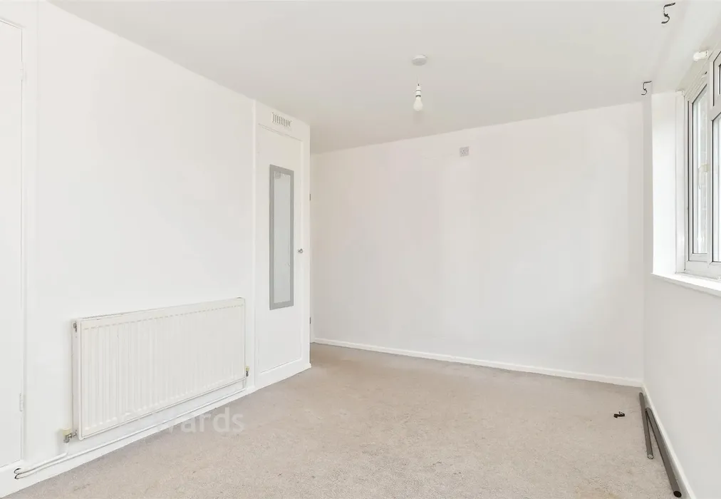 Bedroom 1 - Lodge Hill Lane, Chattenden, Rochester, Kent - Wards of Kent