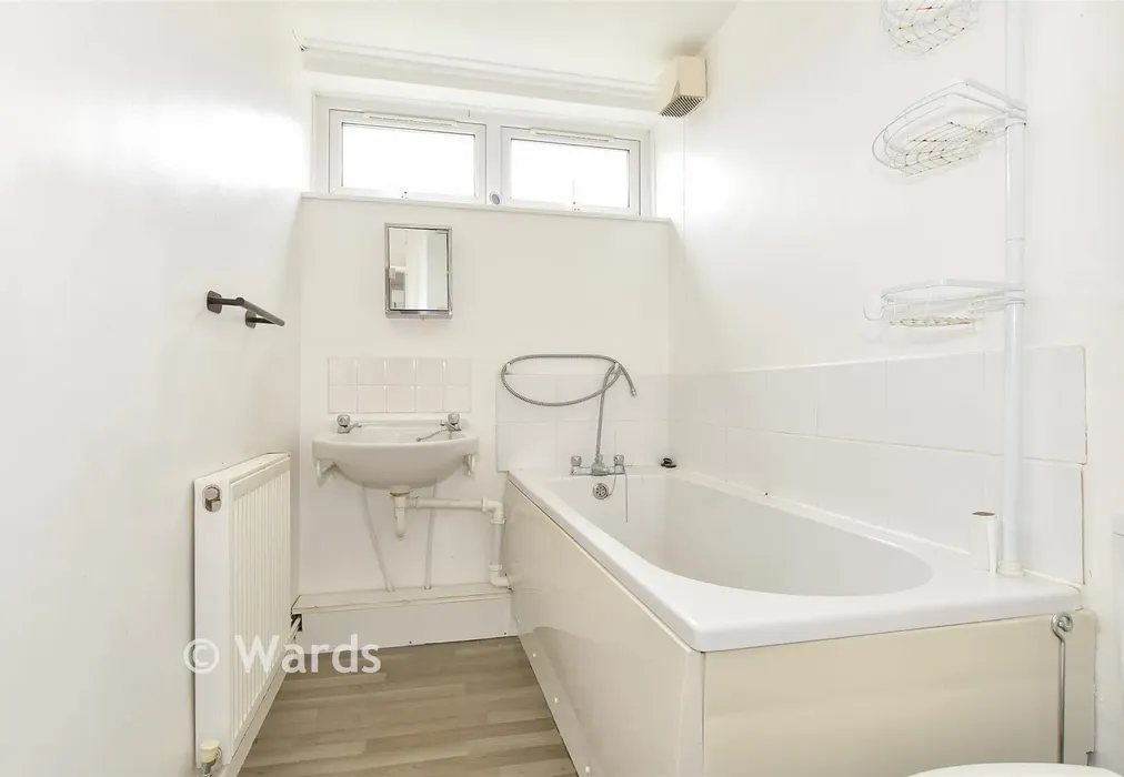 Bathroom - Lodge Hill Lane, Chattenden, Rochester, Kent - Wards of Kent