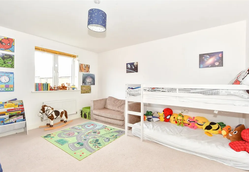 Bedroom 3 - Brushwood Grove, Emsworth, Hampshire - Wards of Kent