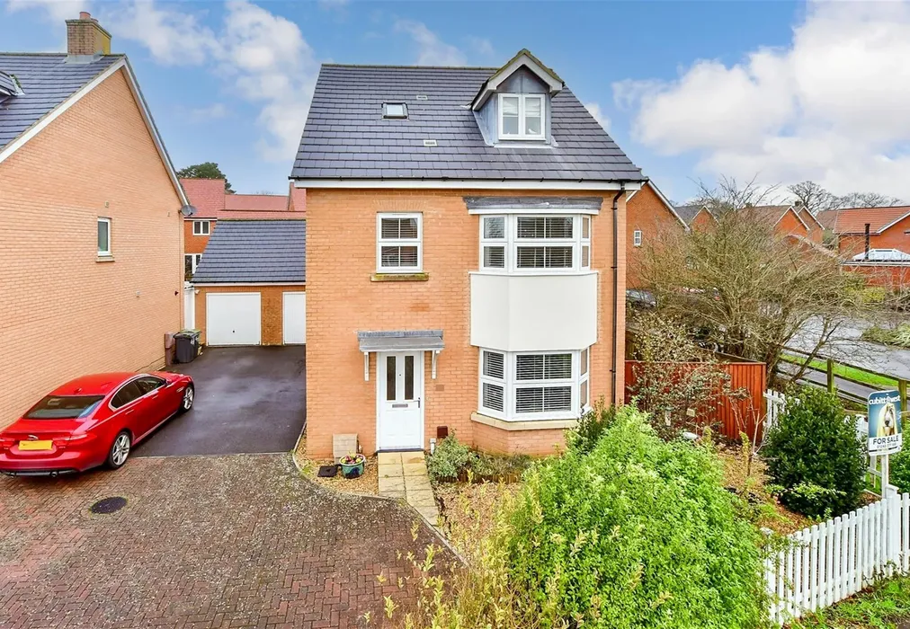 Front 1 - Brushwood Grove, Emsworth, Hampshire - Wards of Kent