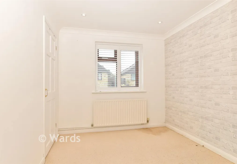Bedroom 2 - Woodside, Dunkirk, Faversham, Kent - Wards of Kent