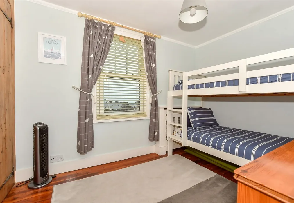 Bedroom 2 - The Rise, Kingsdown, Deal, Kent - Wards of Kent