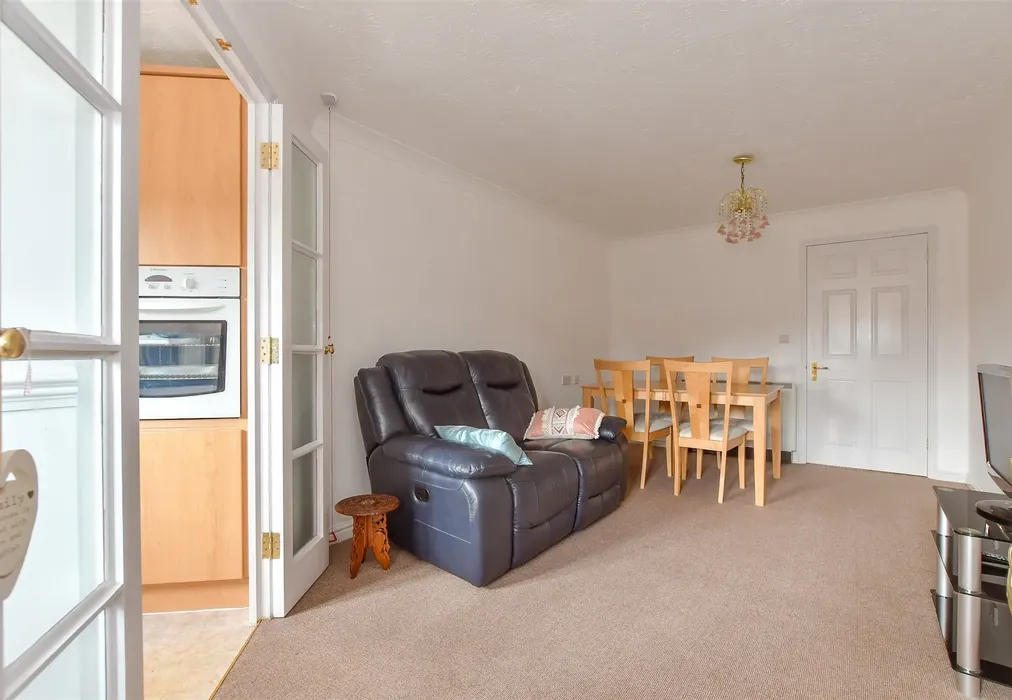 Lounge/Diner - Morland Road, Ilford, Essex - Wards of Kent