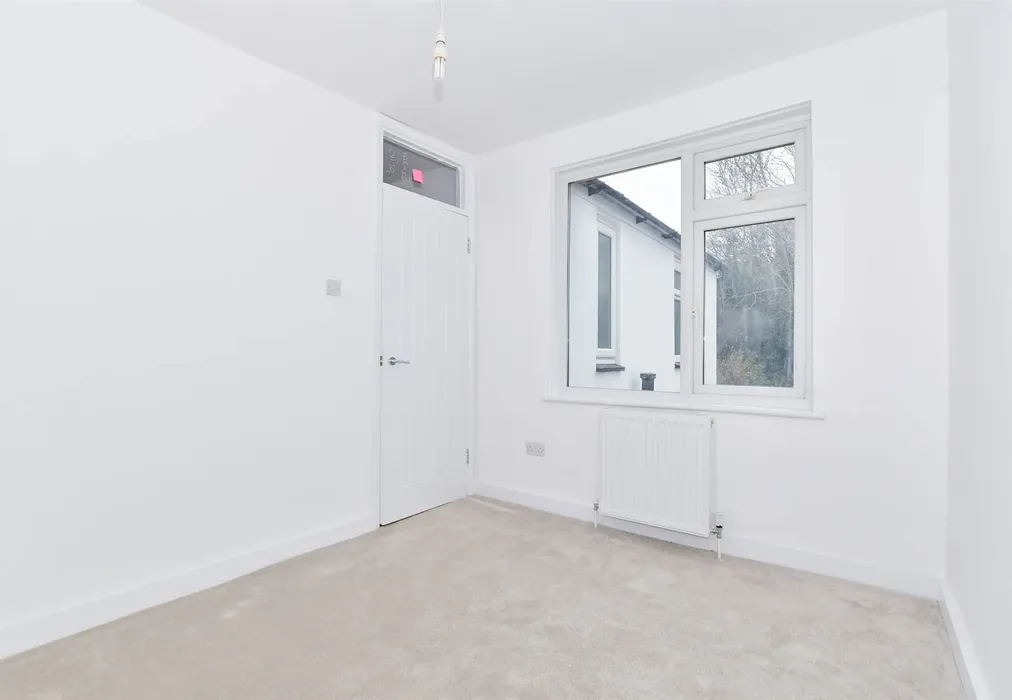 Bedroom 3 - Loose Road, Maidstone, Kent - Wards of Kent