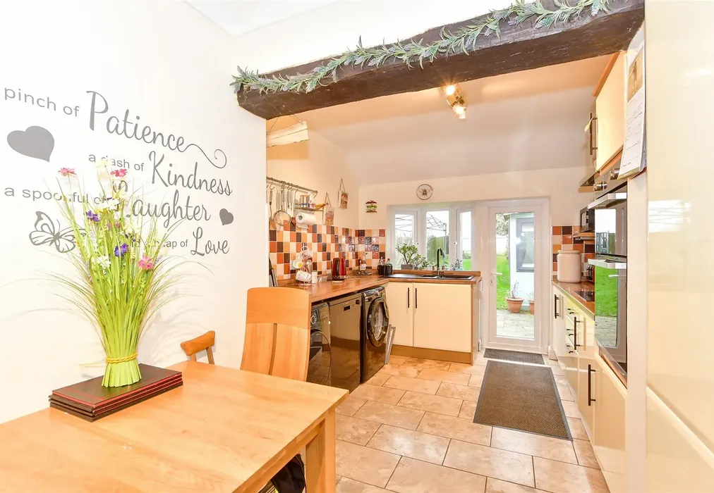Kitchen - North End Road, Yapton, Arundel, West Sussex - Wards of Kent