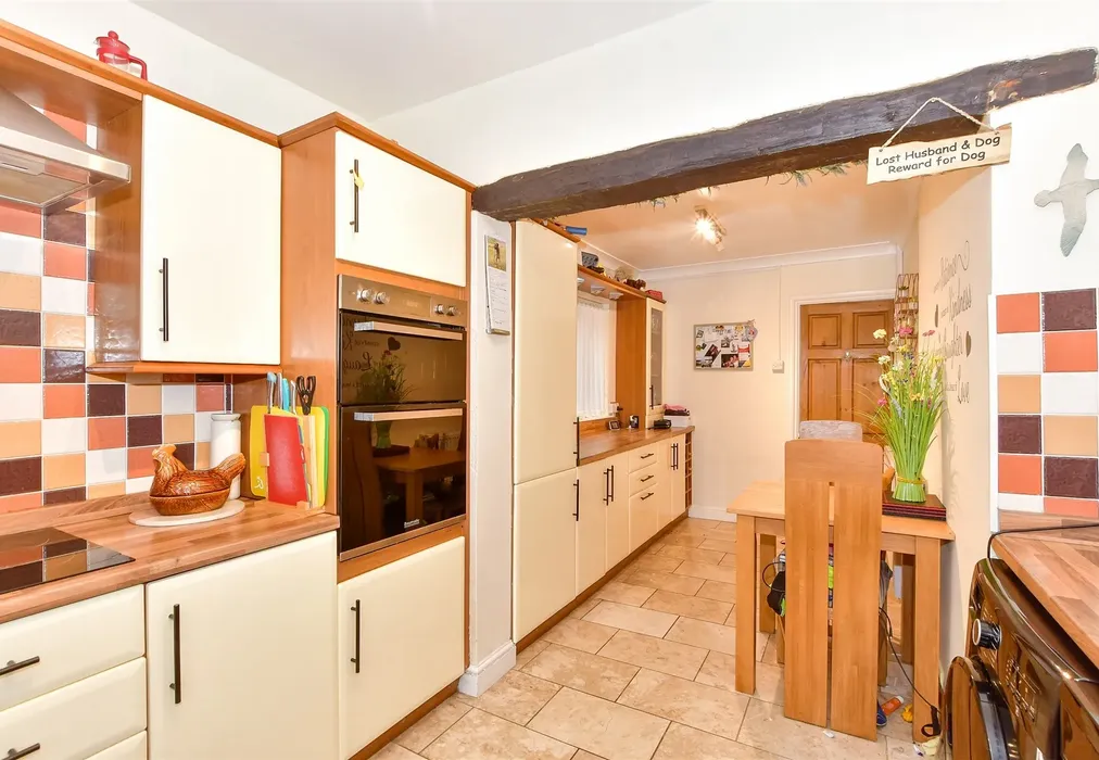Kitchen - North End Road, Yapton, Arundel, West Sussex - Wards of Kent
