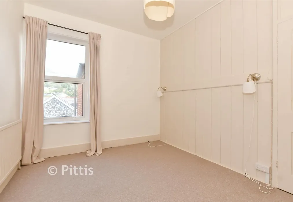 Bedroom 2 - Clarence Road, Ventnor, Isle of Wight - Wards of Kent